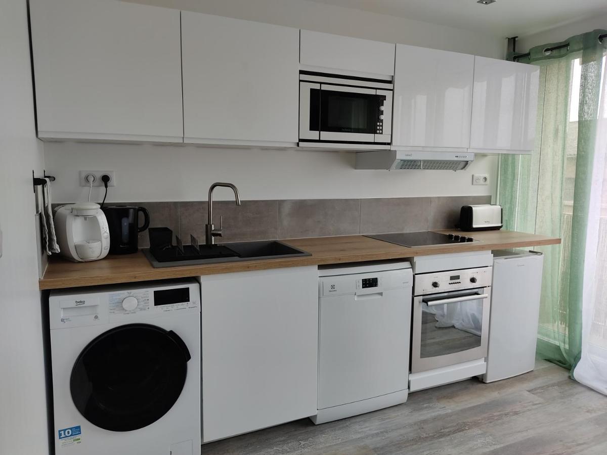 Appartement Climatise Avec Balcon,Wifi, Proche Remparts Avignon Kültér fotó