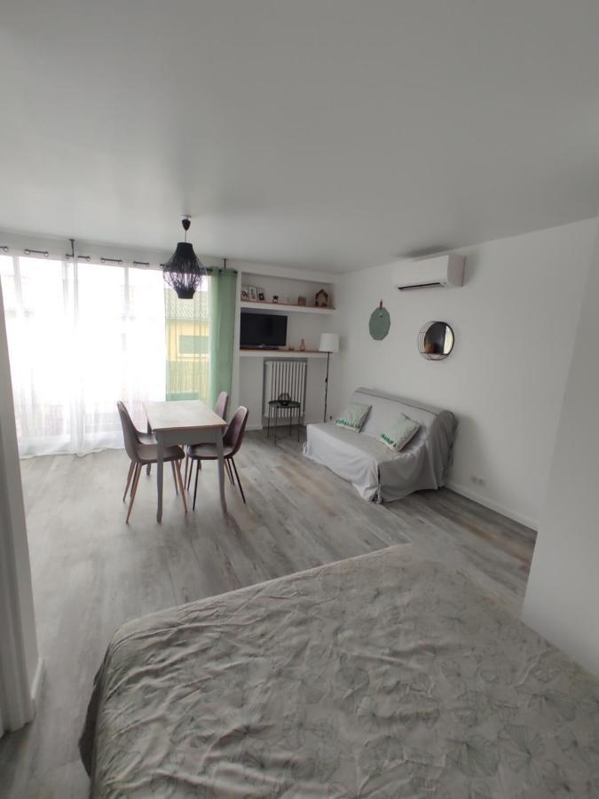Appartement Climatise Avec Balcon,Wifi, Proche Remparts Avignon Kültér fotó